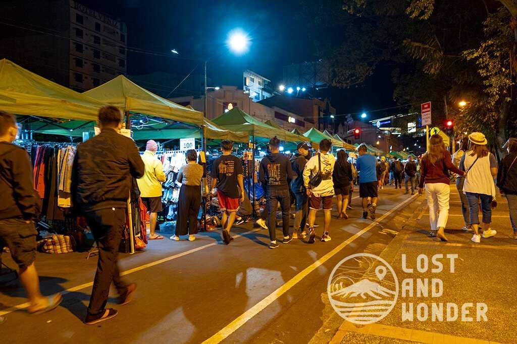 Photo of shoppers at a night market in Baguio